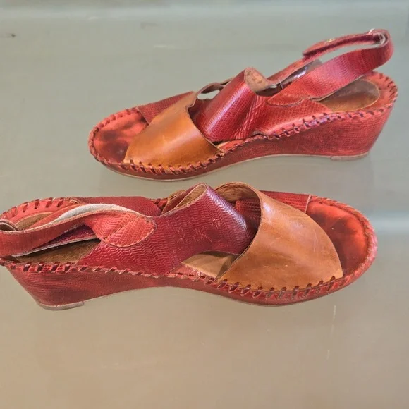 Pikolinos Women's Shoes - Picture 7 of 9